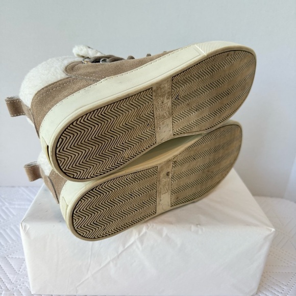 Marc Fisher Misana Sneaker Size 8 - Picture 9 of 10